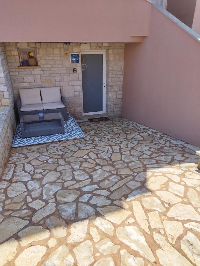 Ferienwohnung Desire Buje Exterior foto